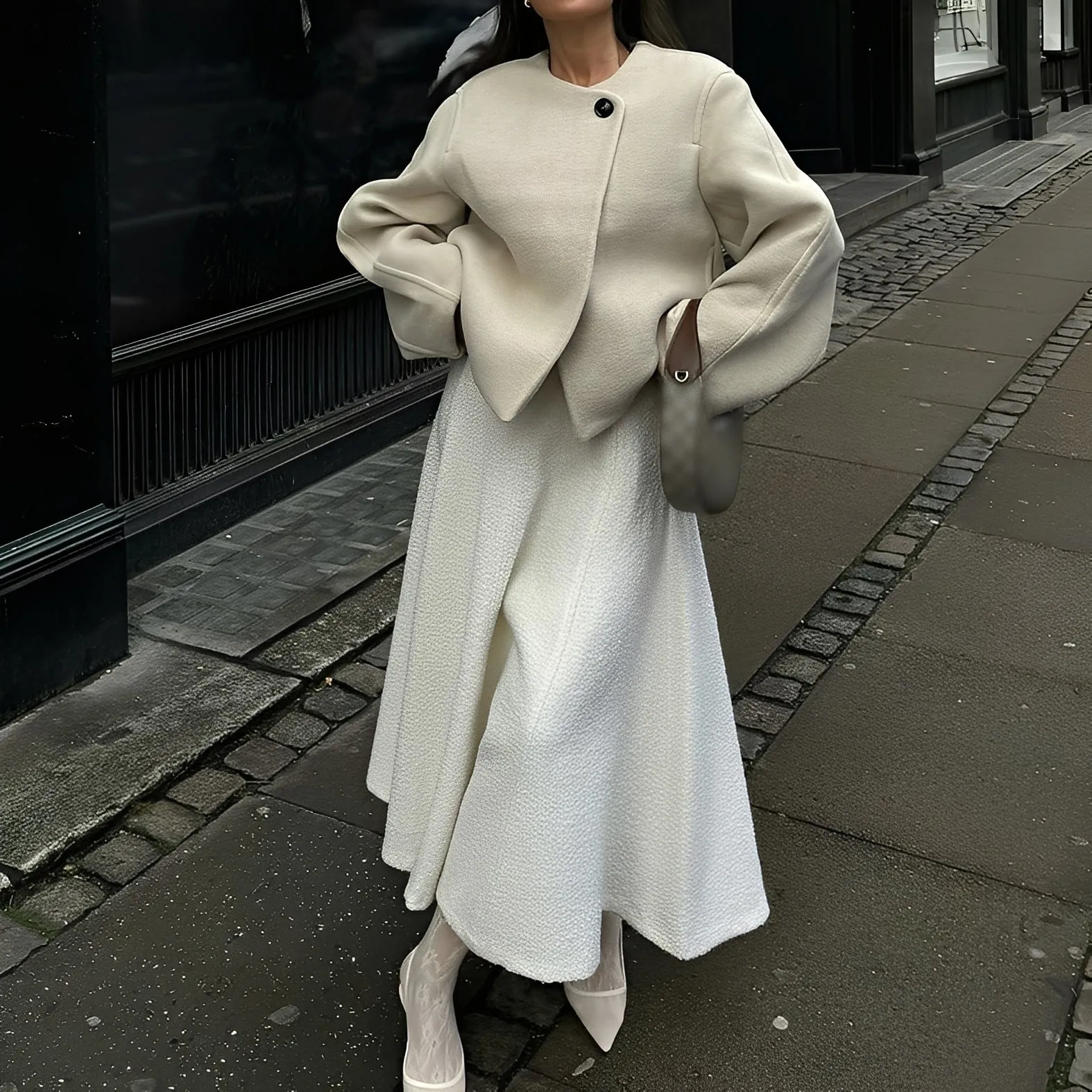 Beatrice - Elegante cappotto corto di lana per donne