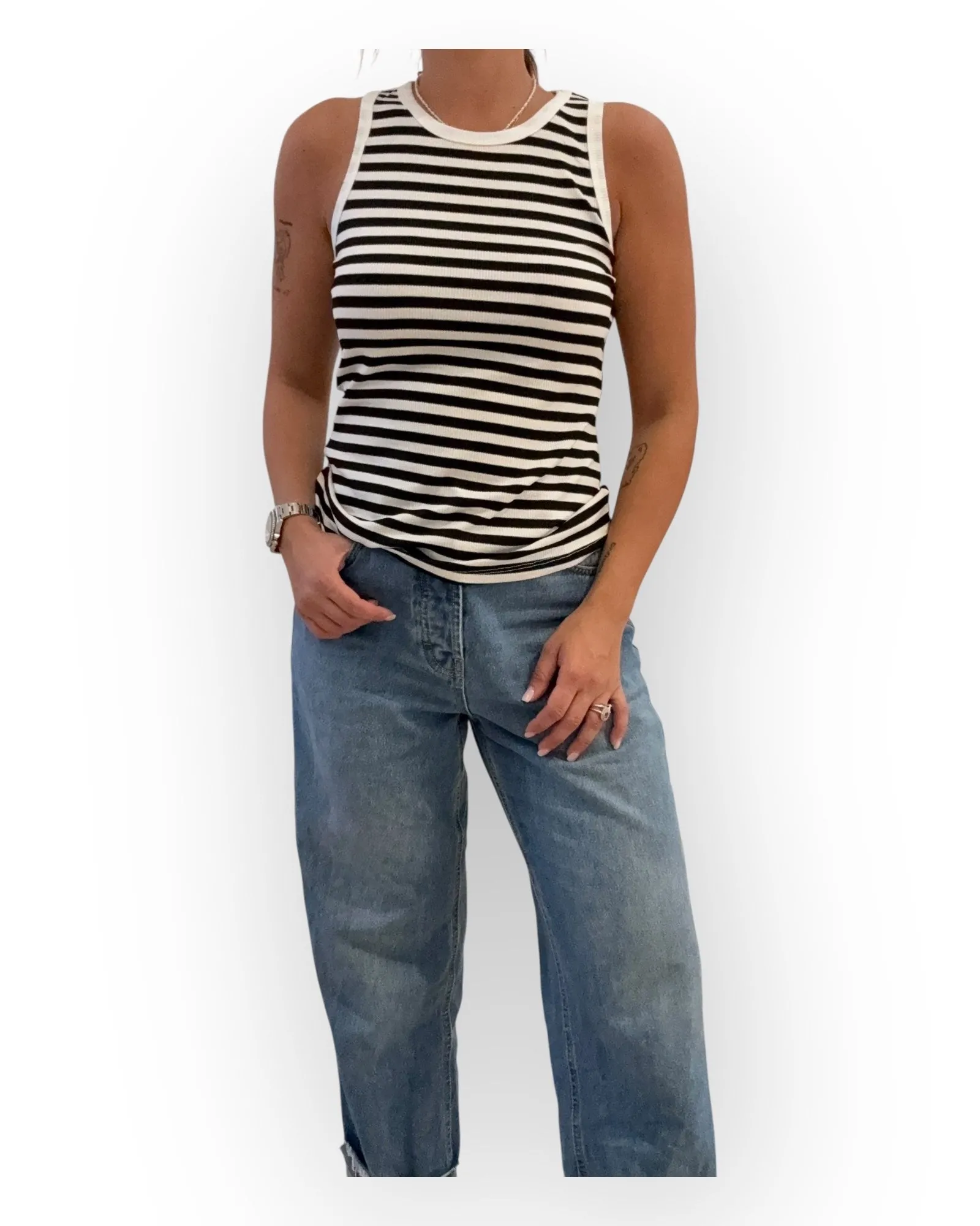 19119-898 - CANOTTA - Tensione in