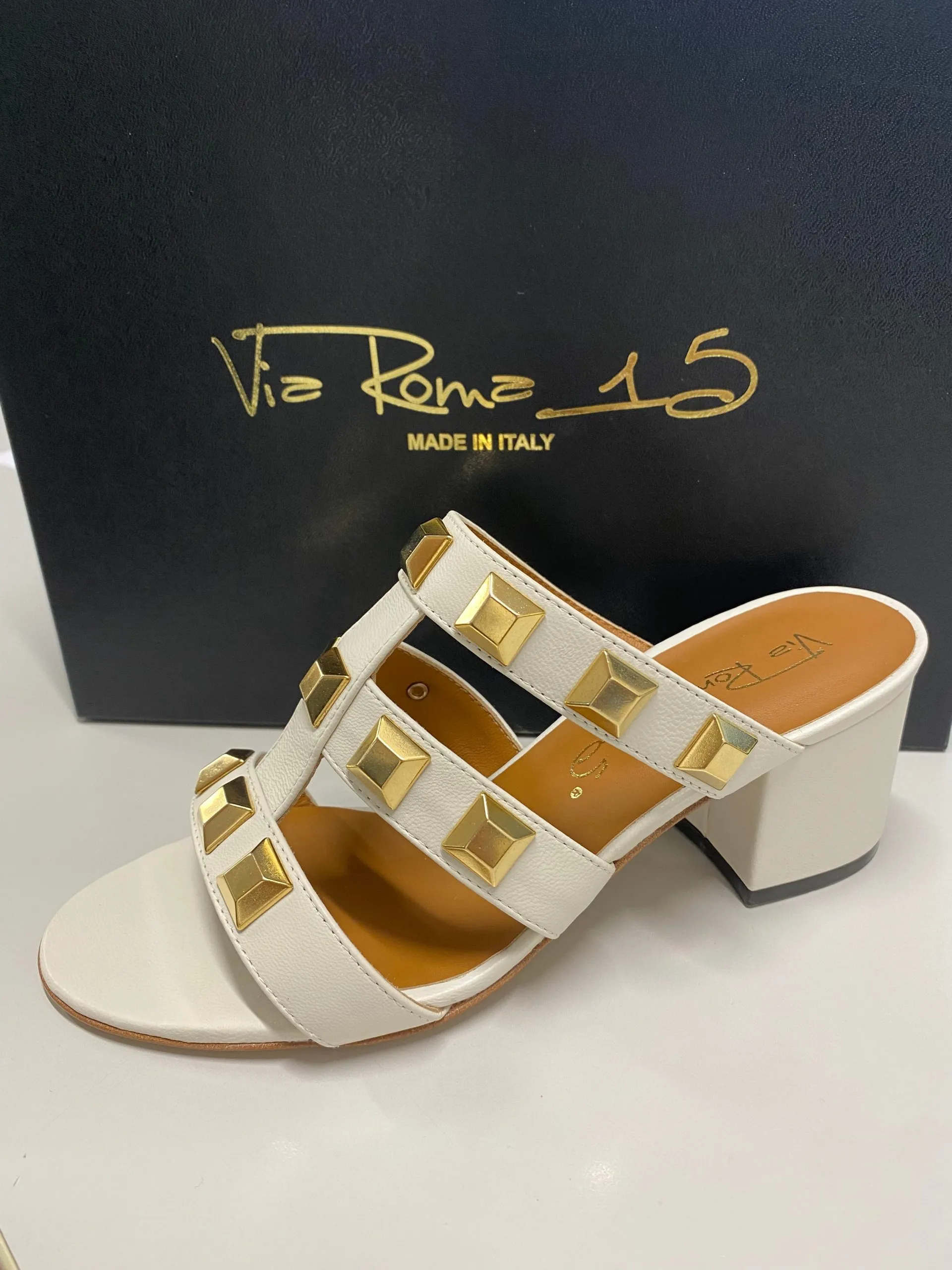 SANDALO - VIA ROMA 15