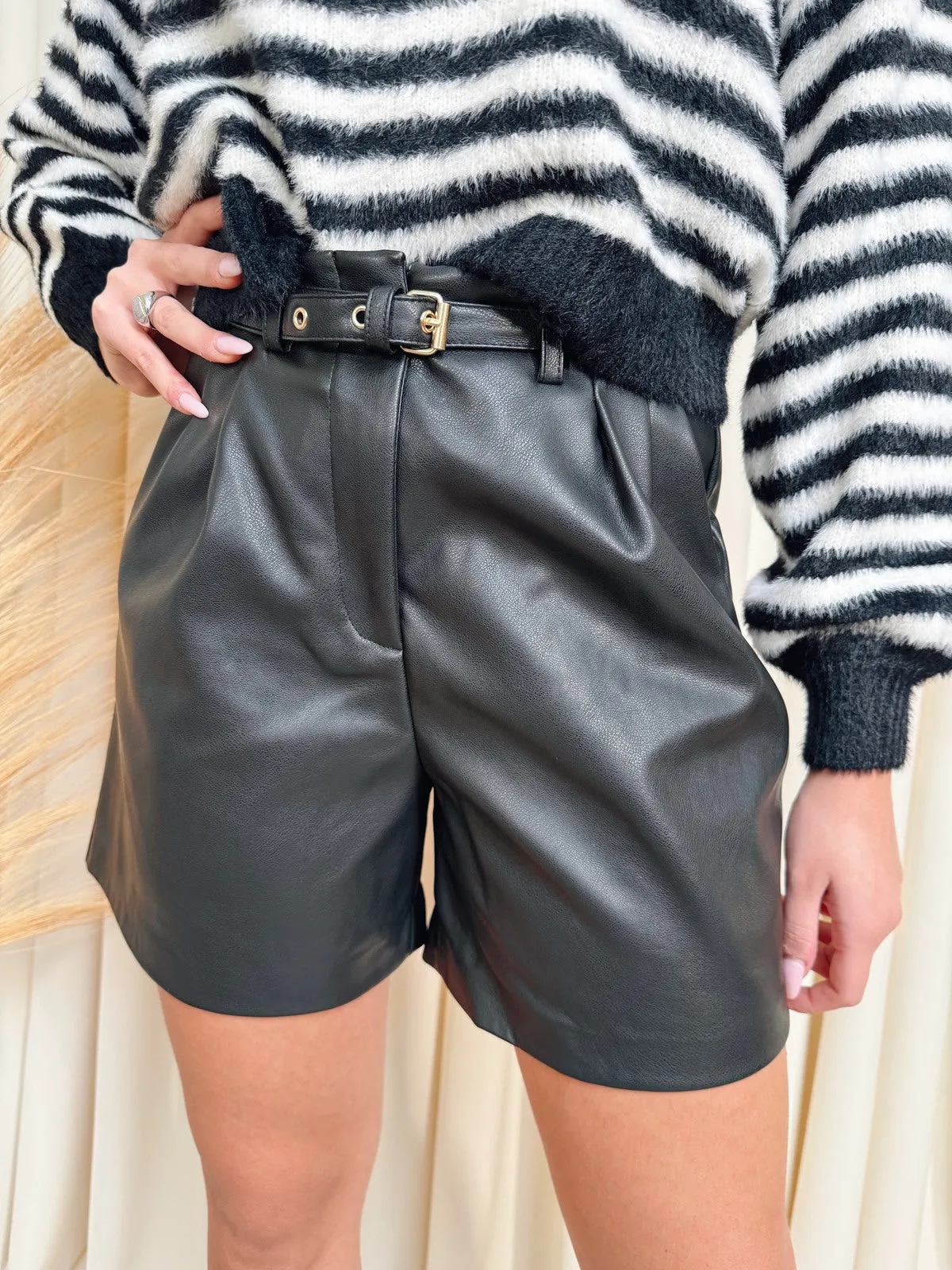 BERMUDA IN SIMILPELLE