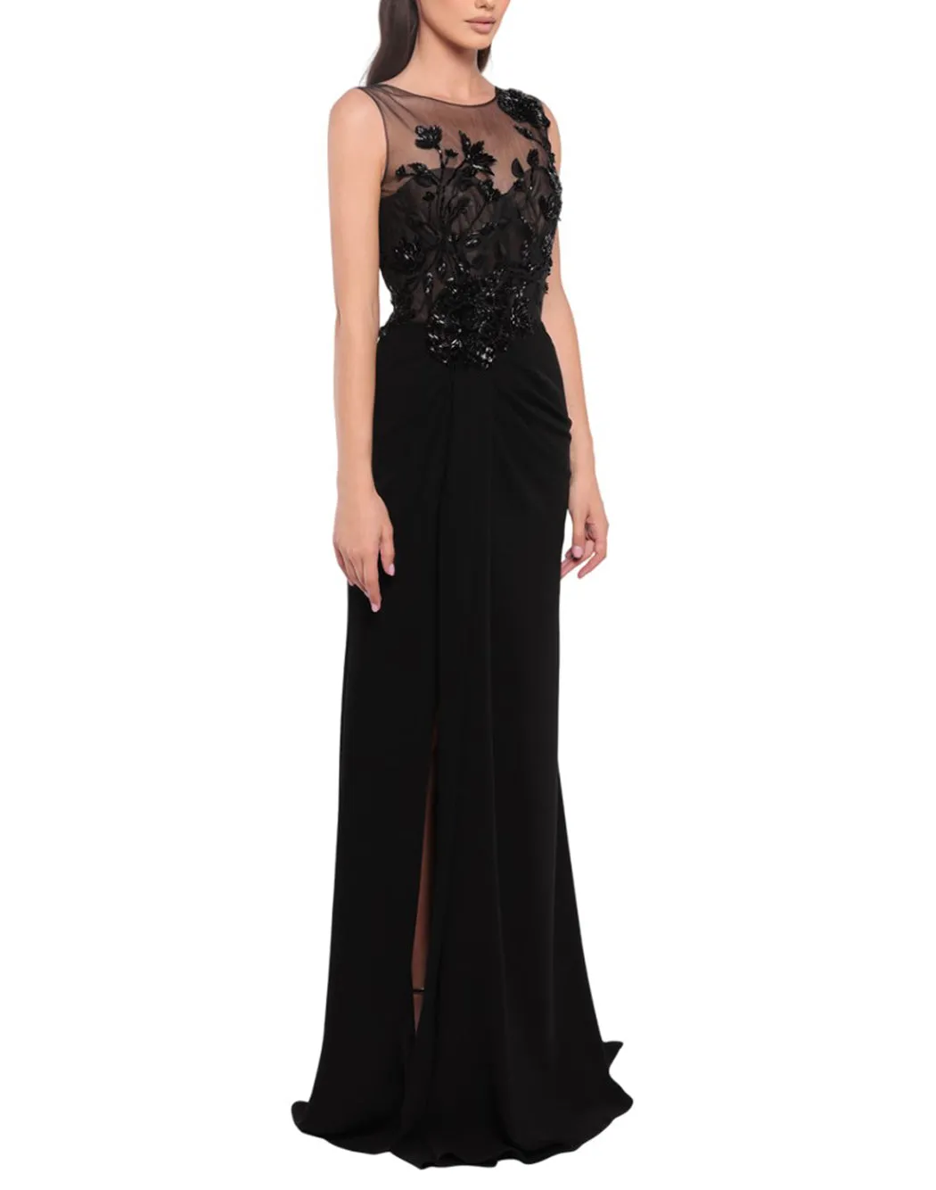 ABITO CON SPACCO E RICAMI FLOREALI