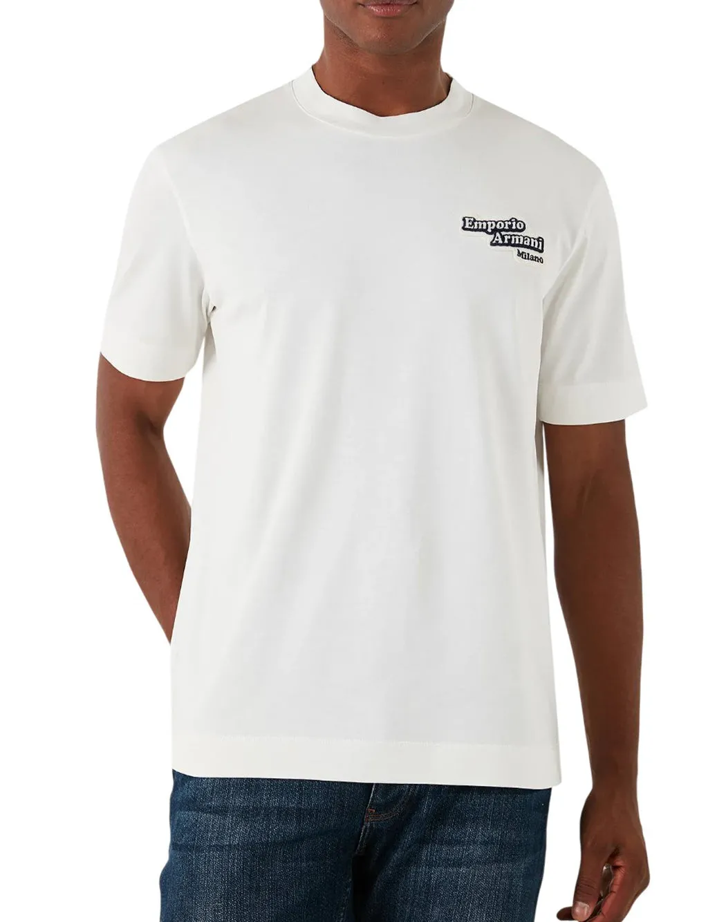 T-shirt con patch logo a rilievo