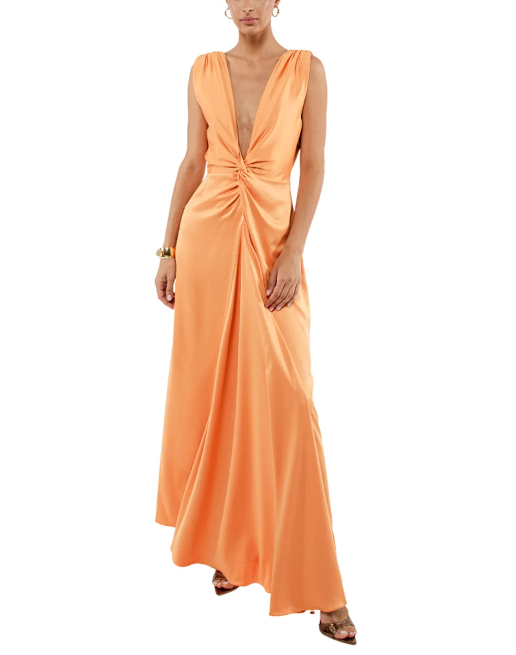 ABITO CON SCOLLO A V