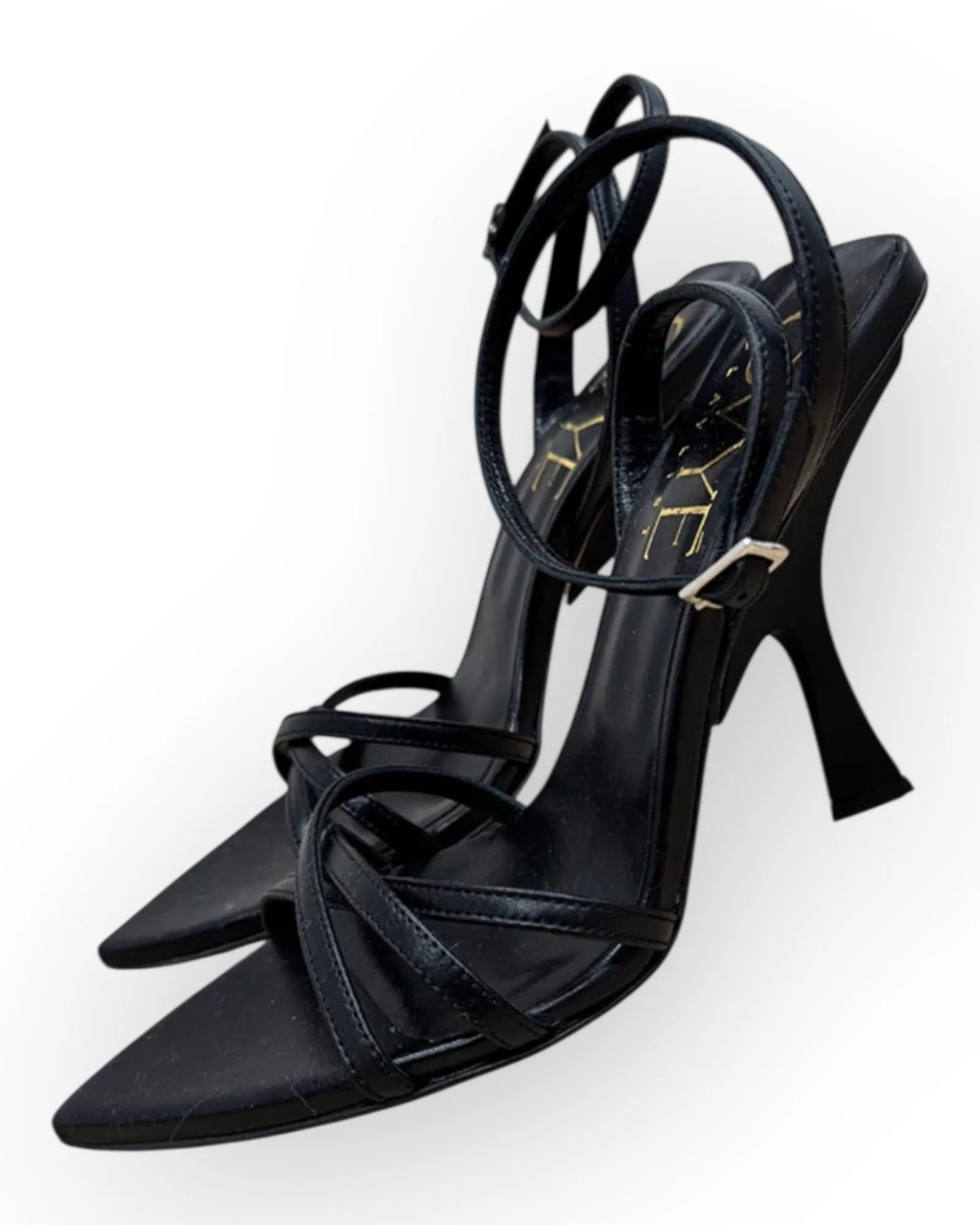 K118 - SANDALO - OVYE