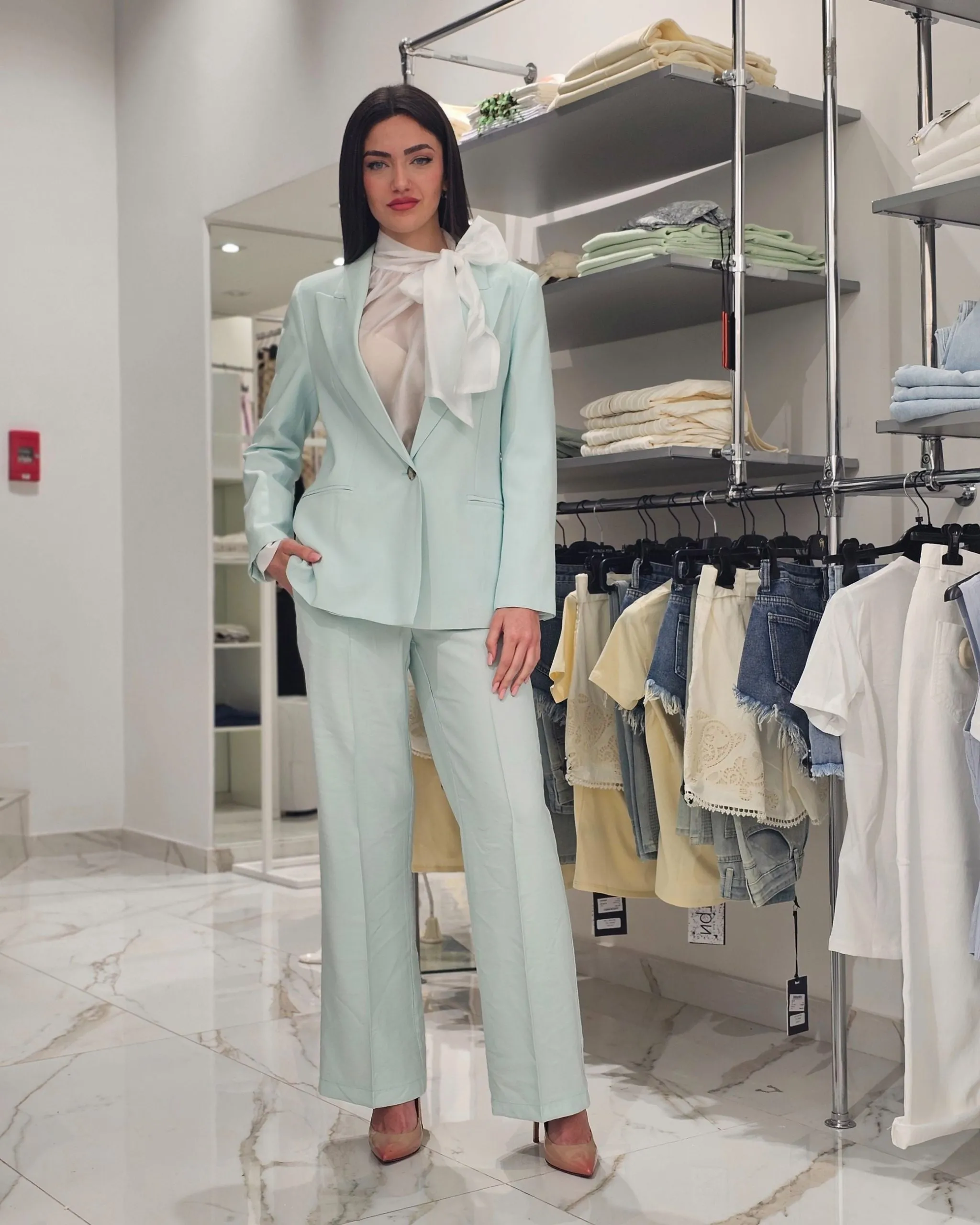 Vicolo Pantalone ampio a vita alta