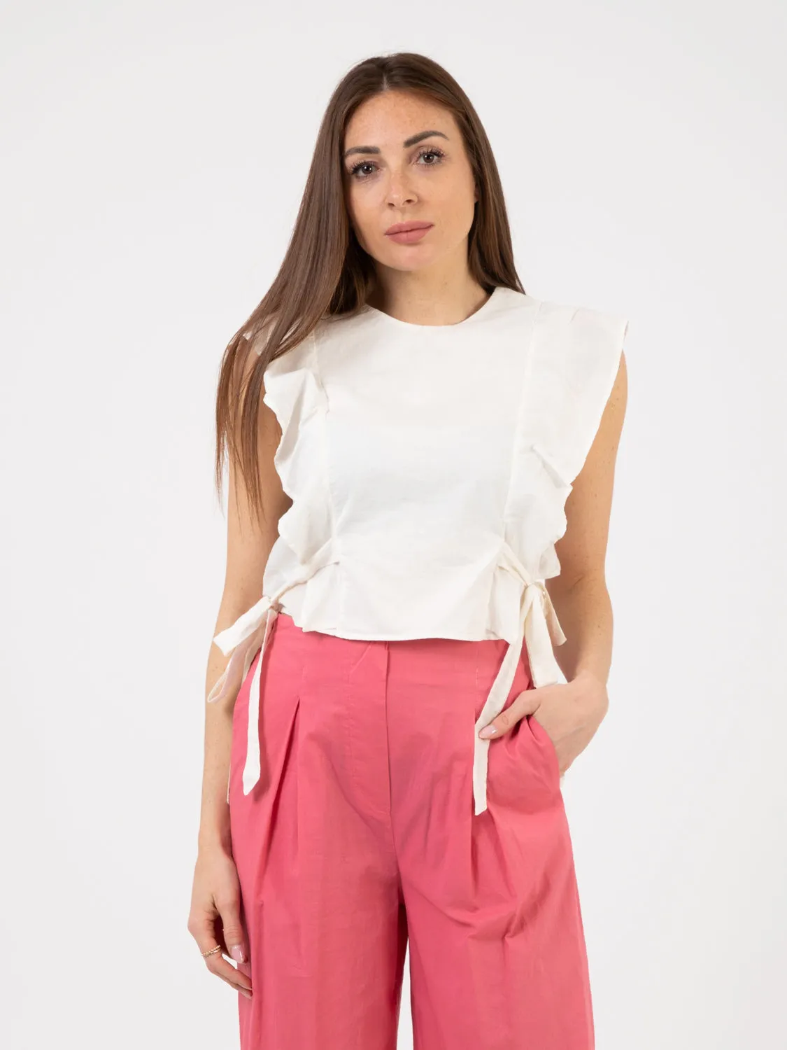 Blusa con volant burro