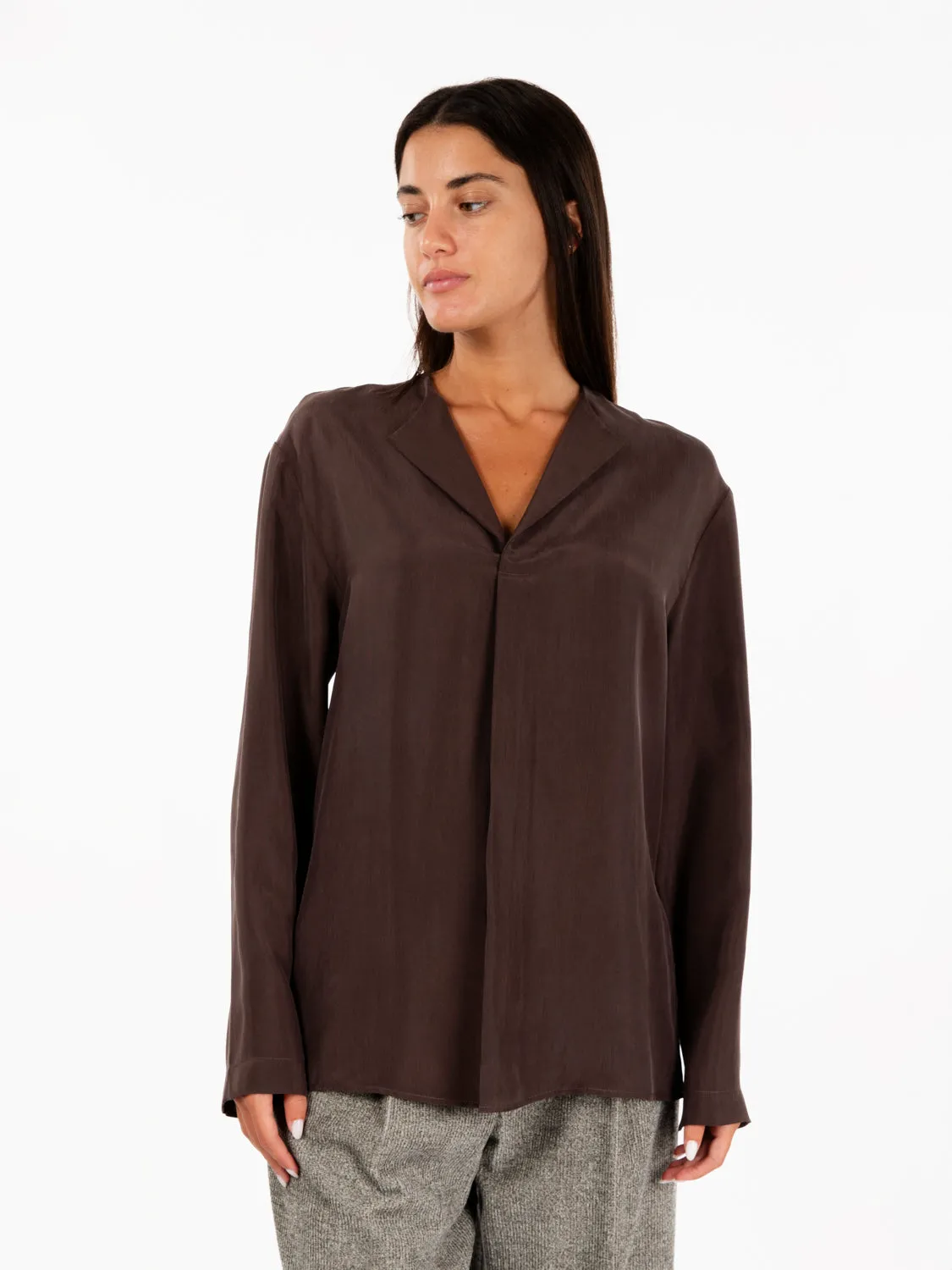 Blusa Habutay enzim con piega choco