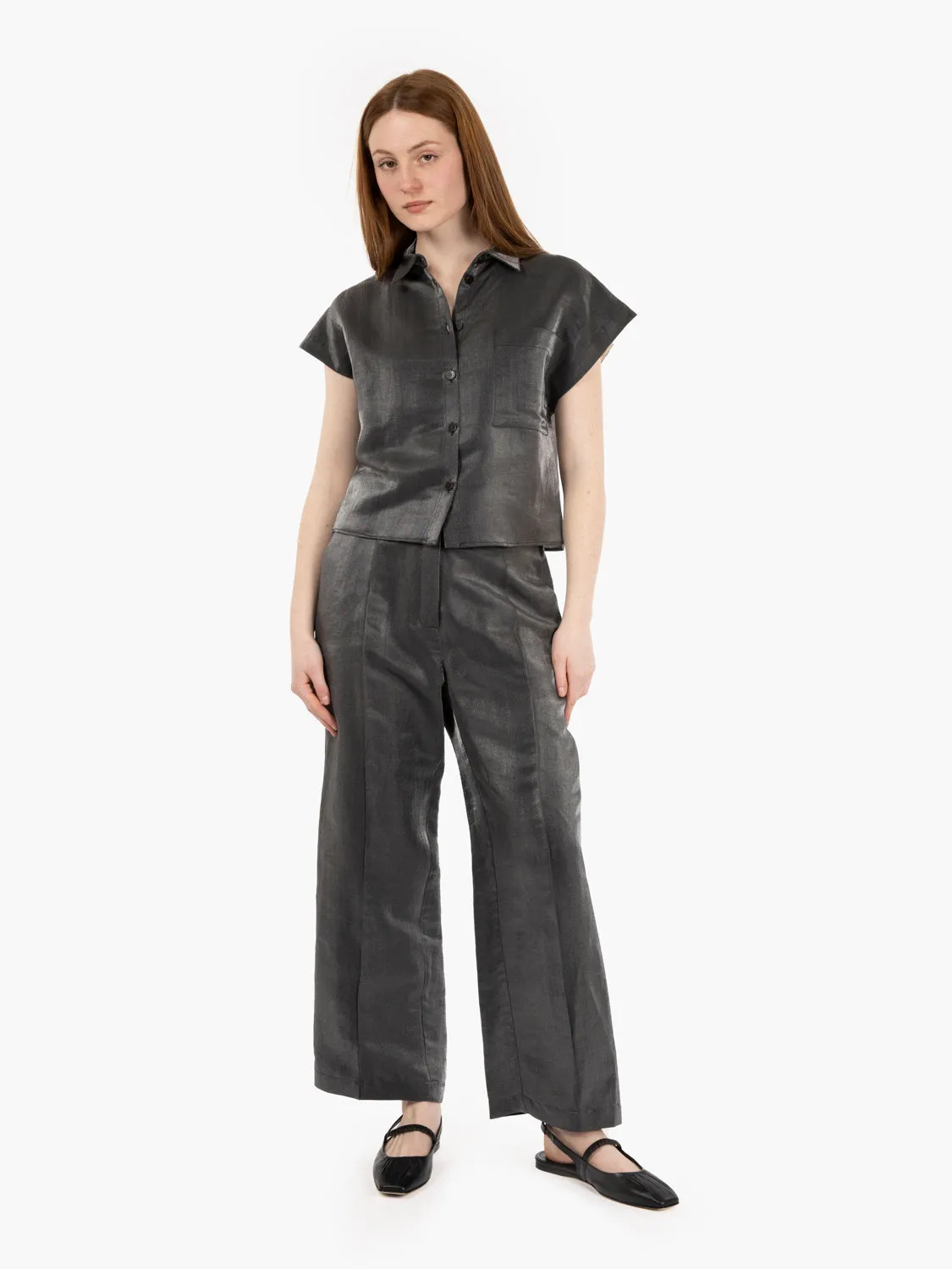 Camicia cropped in lino cristallo carbone