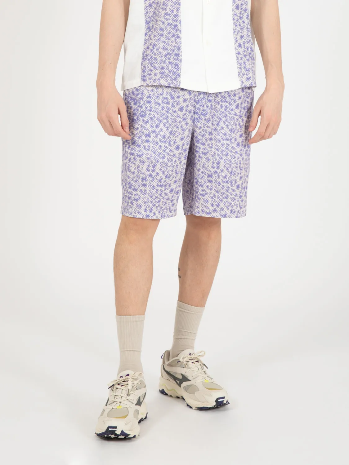 Leo shorts Whisper white