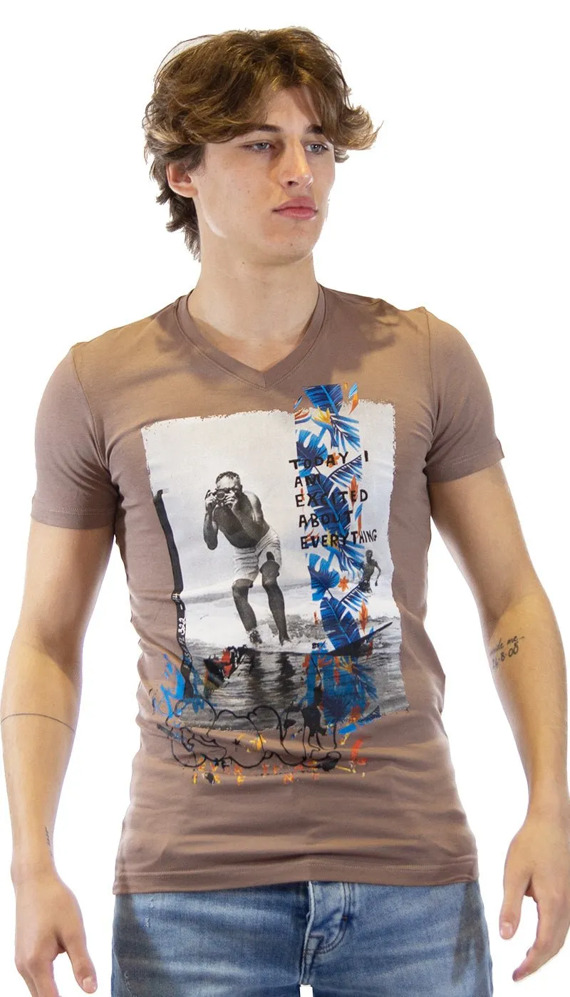 Gaudì T-shirt fango con motivo fotografico. 111GU64098_3332