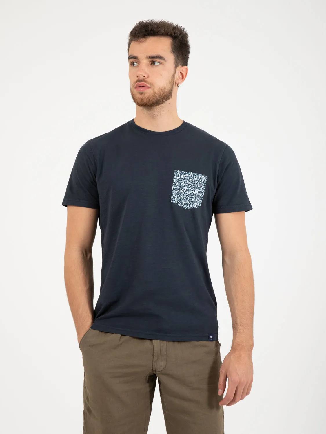 T-shirt taschino fantasia floreale blu