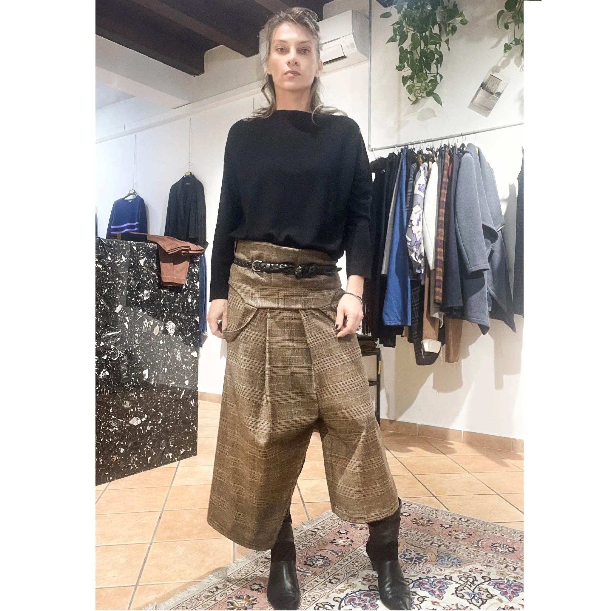 IVORY - Abito tuta asimmetrico