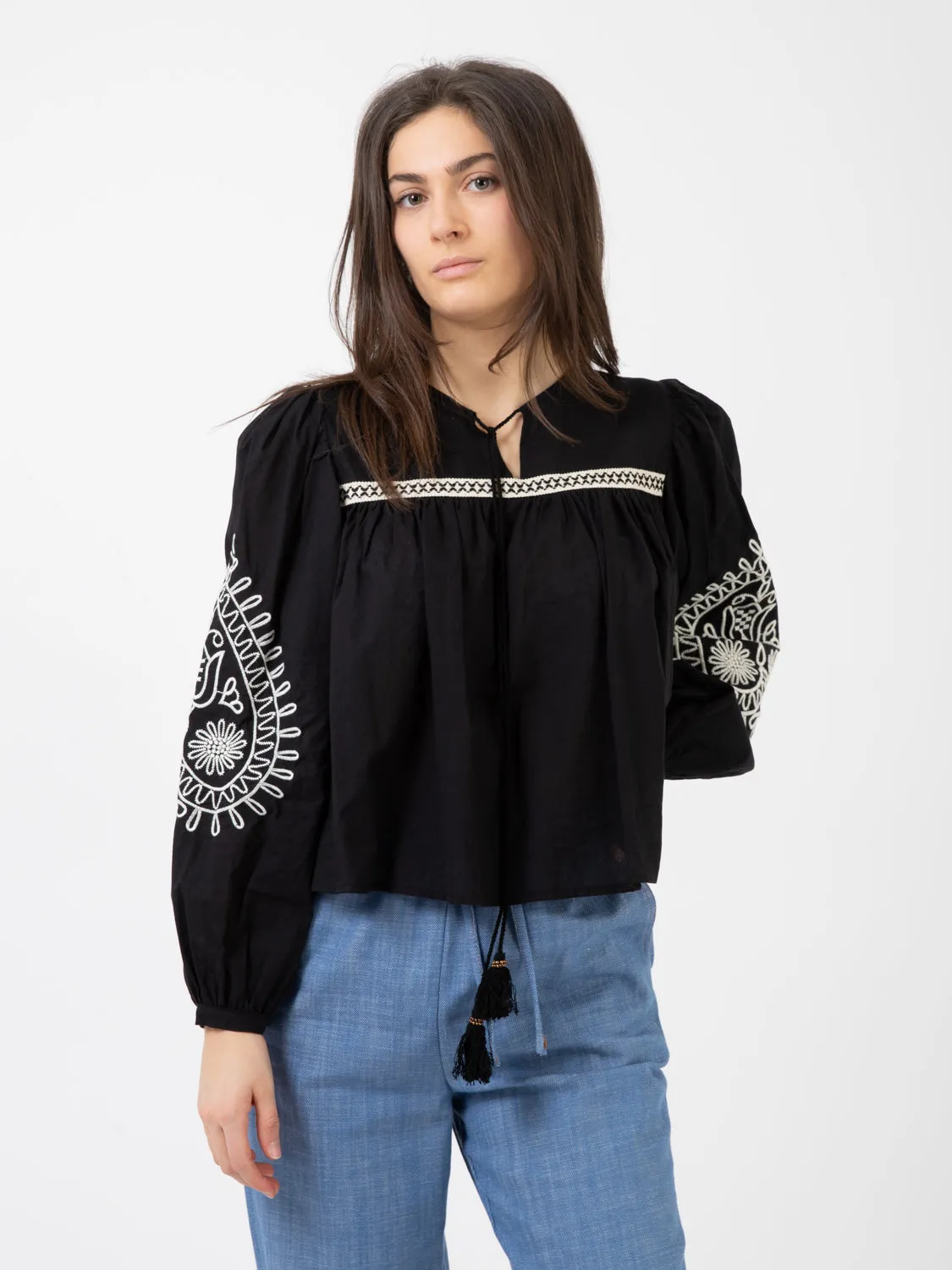 Camicia dettaglio ricamo nera