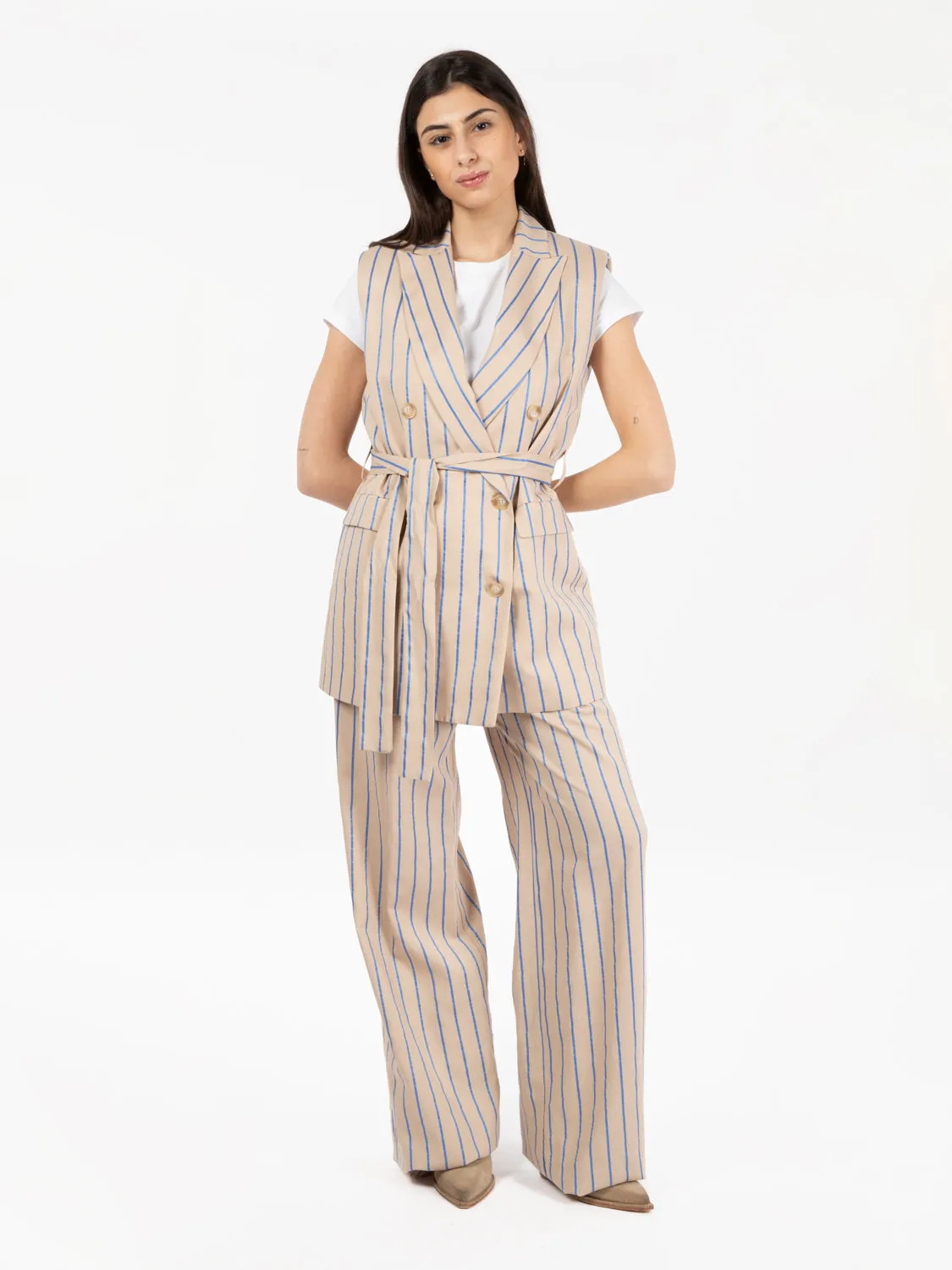 Gilet con cintura fantasia a righe beige / blu