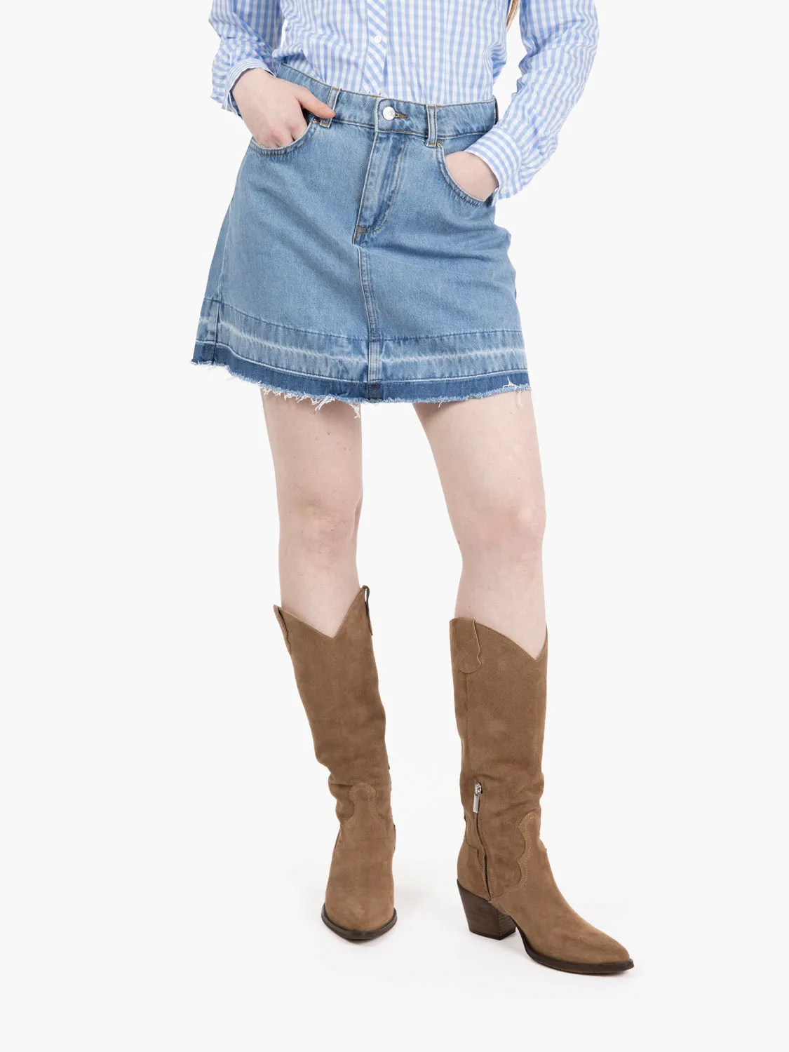 Gonna sfrangiata in jeans chiaro