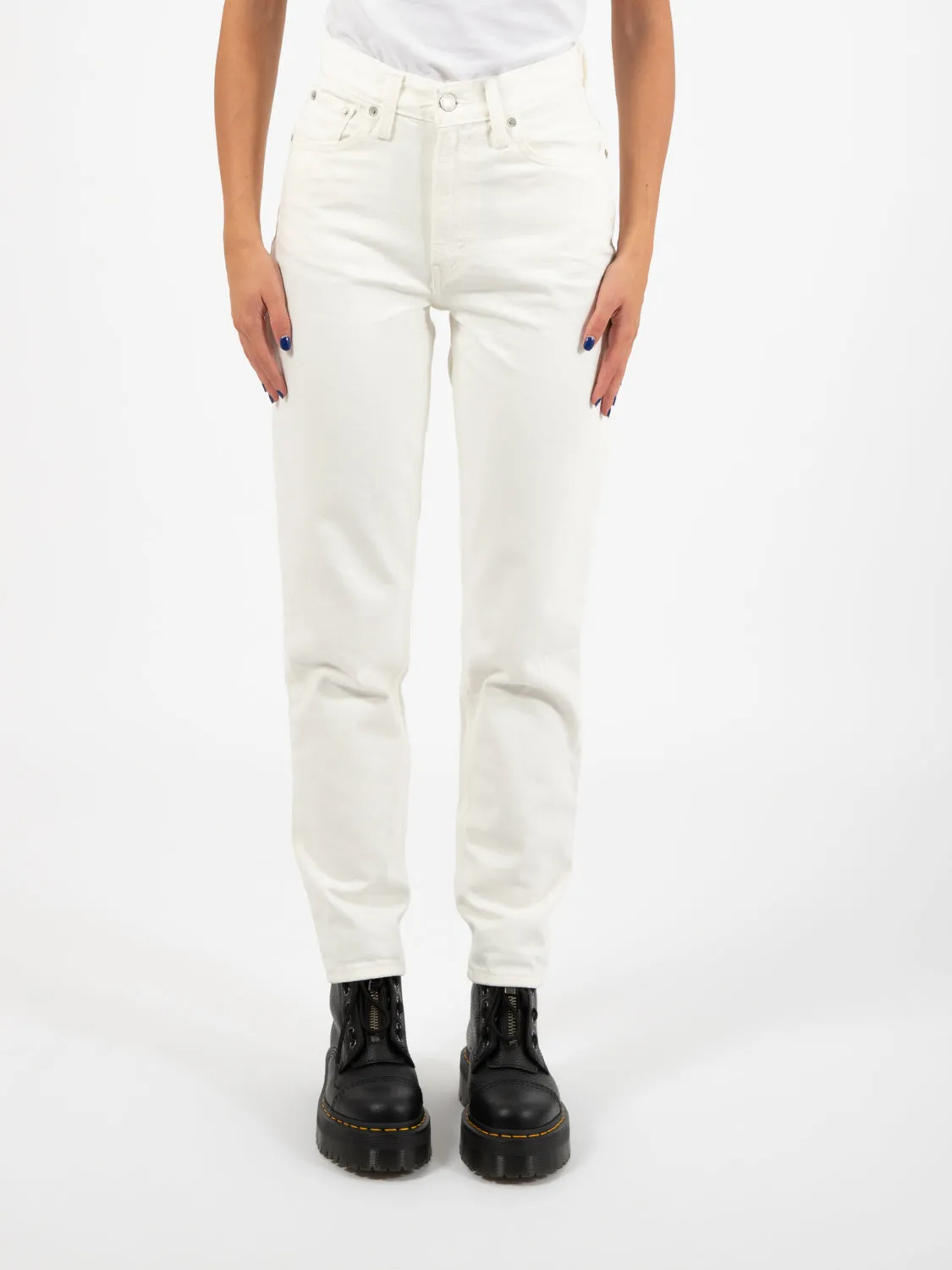 80's Mom Jeans Snowing In La