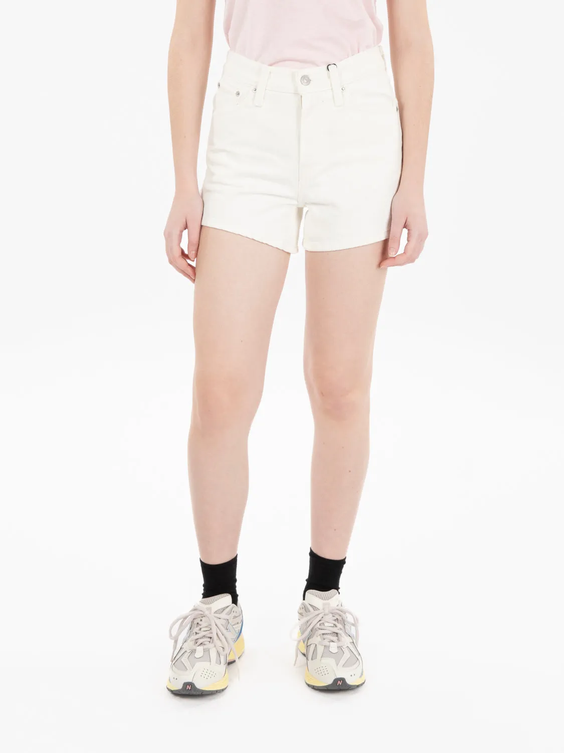 80s Mom Shorts snowing in La