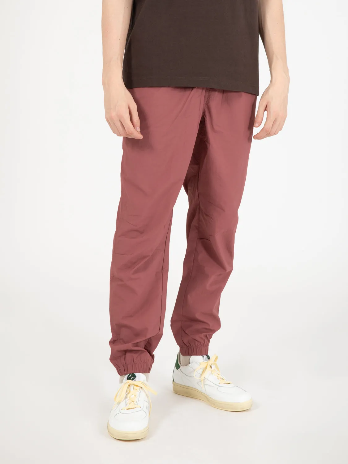 Athletics Remastered Wind Pant washed burgundy