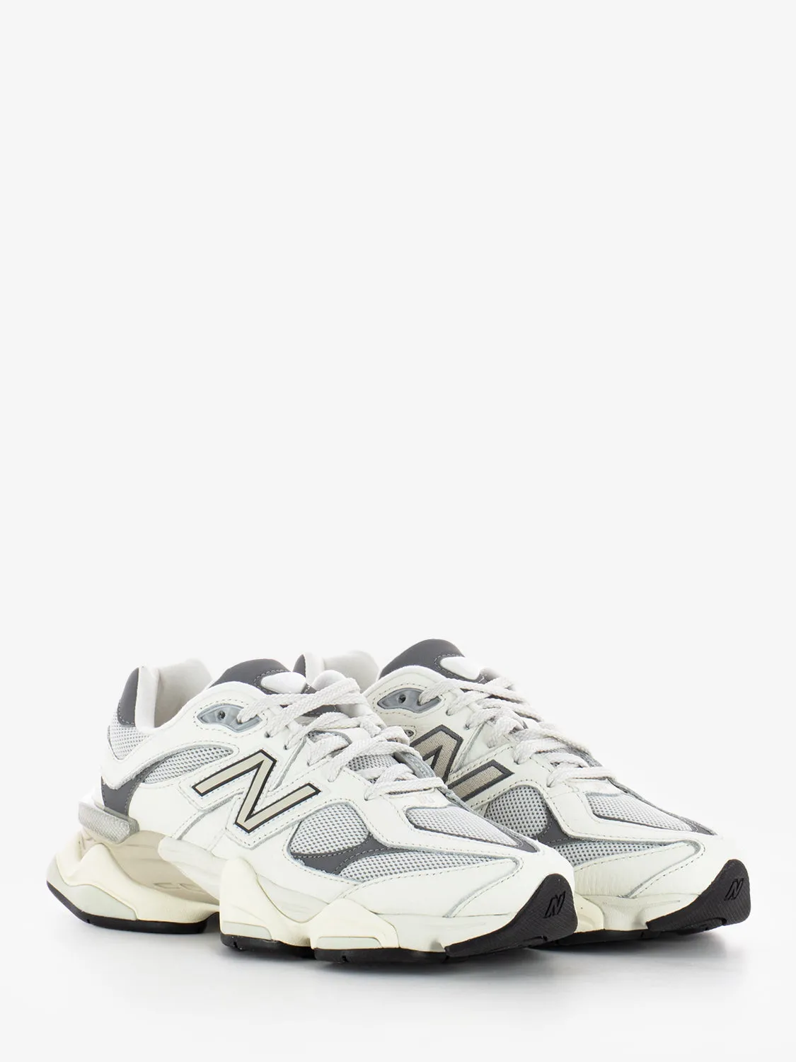 U9060 lifestyle sea salt grey