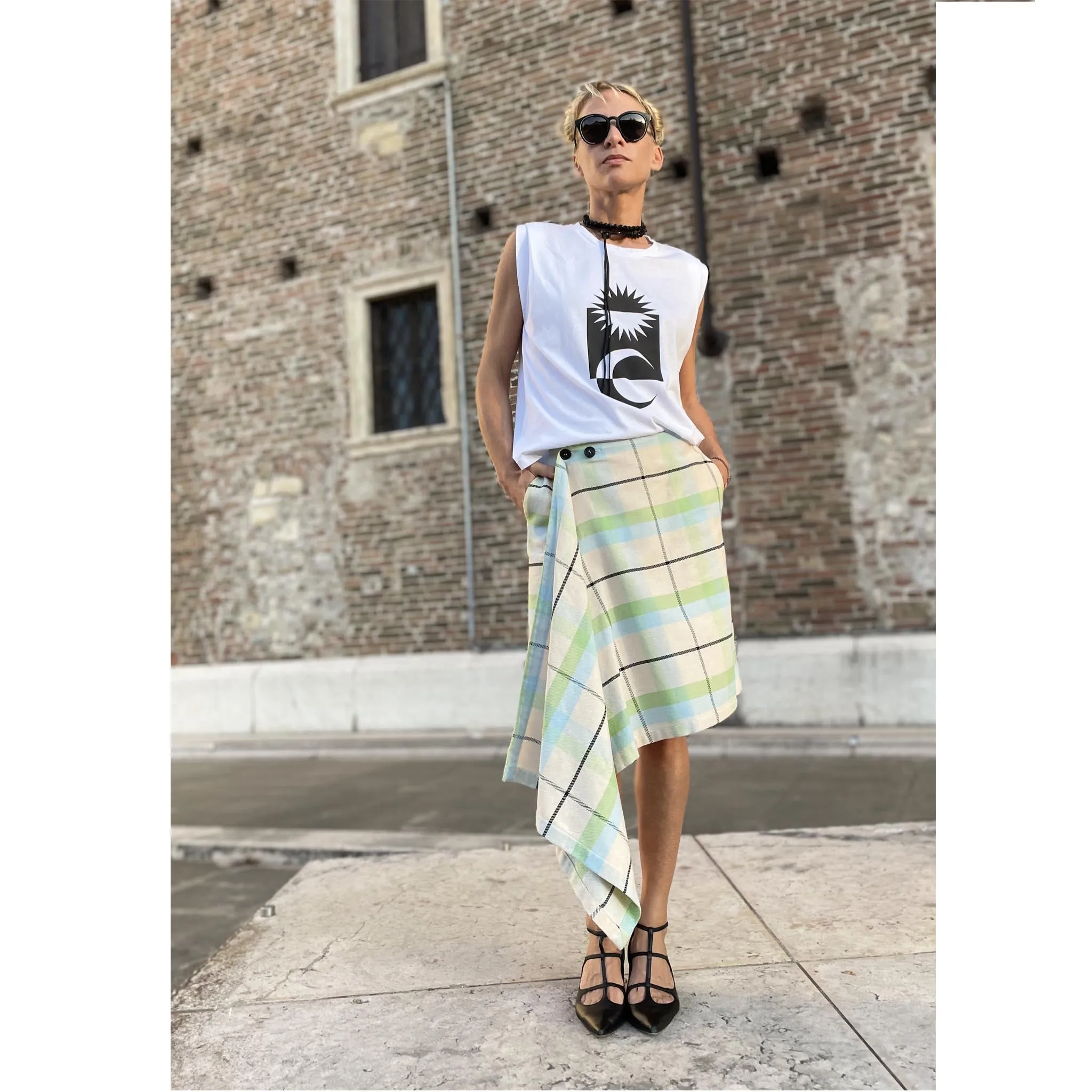 NISIDA 05 - Gonna quadri