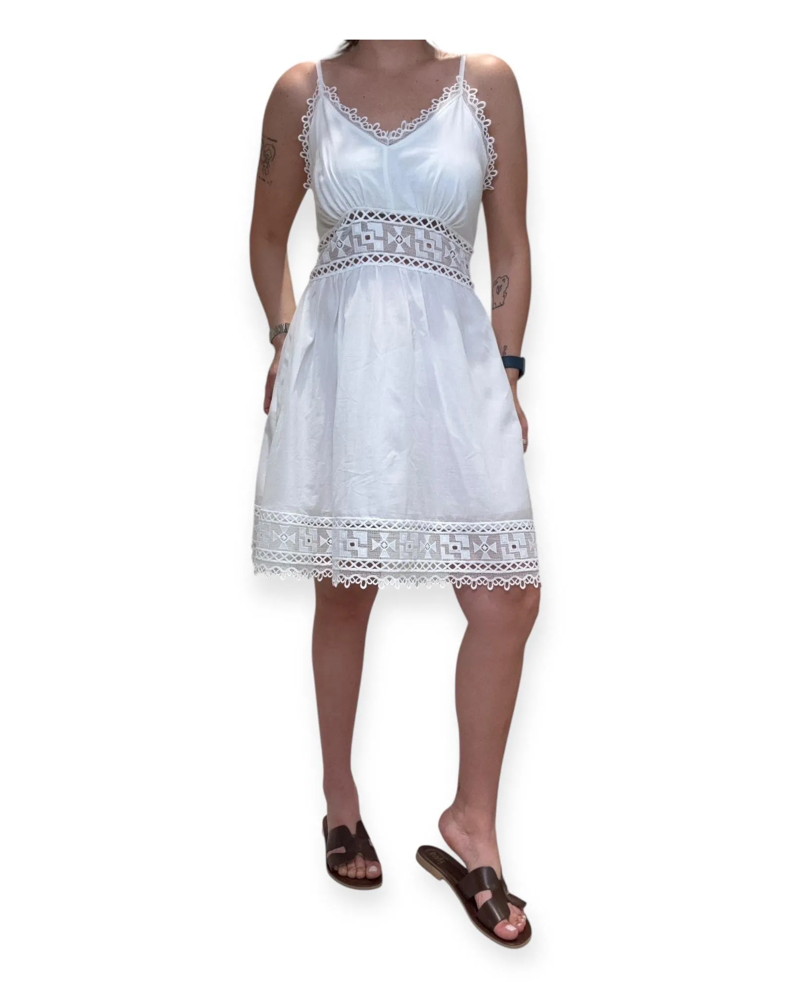 A50439AT - ABITO - Tensione in