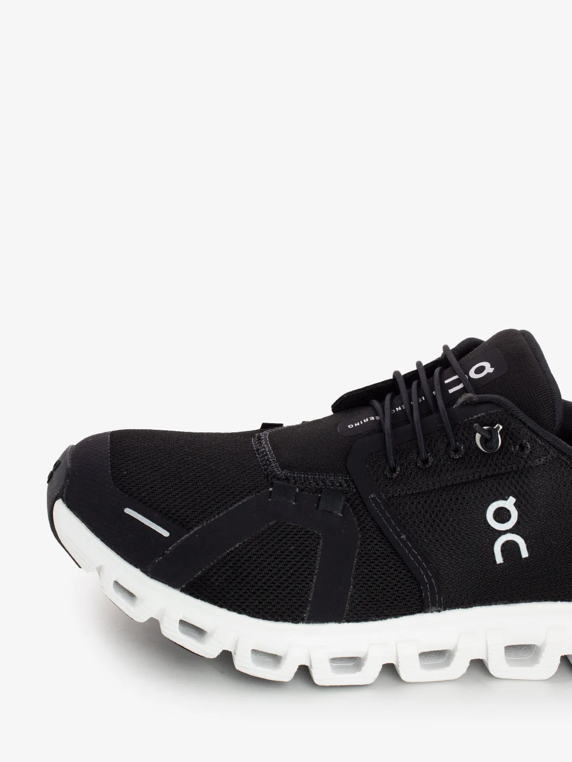 Cloud 6 W black / white