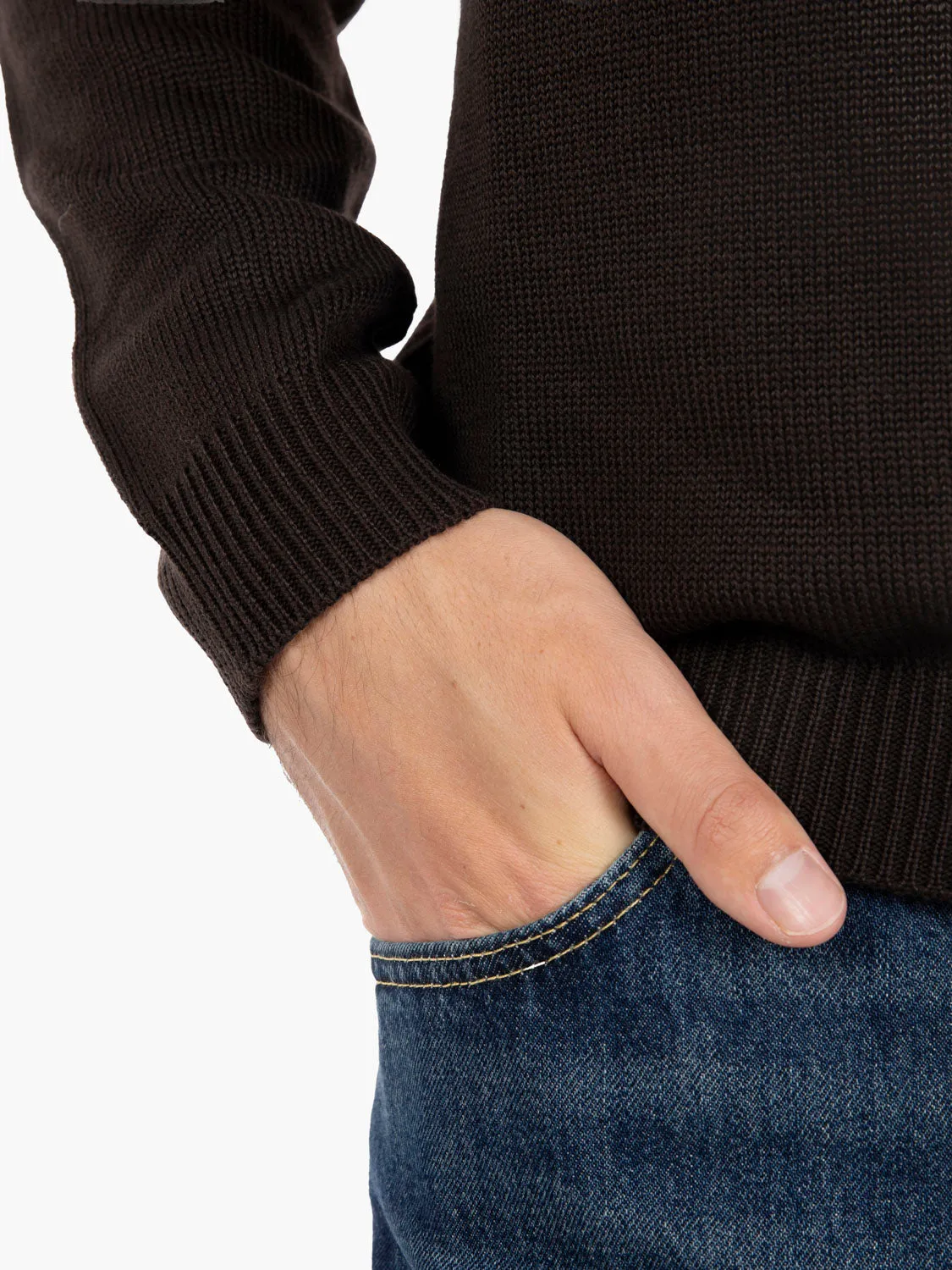 Maglione girocollo in lana moro