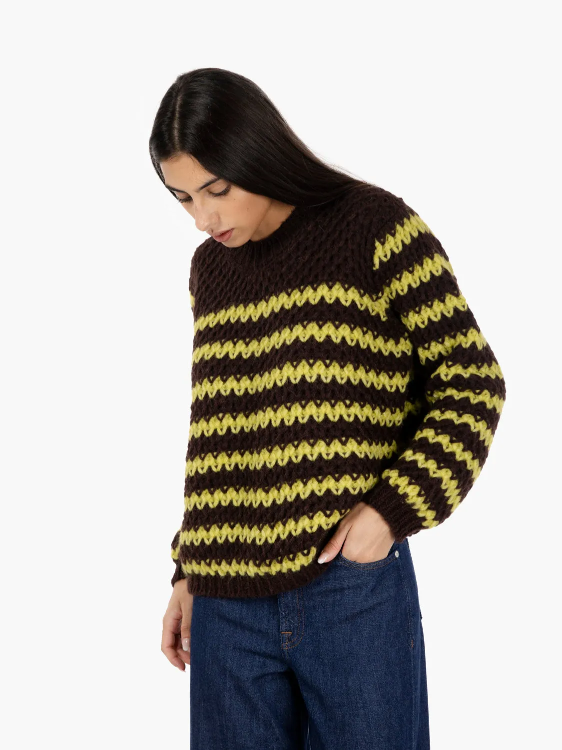 Maglione girocollo rigato moro