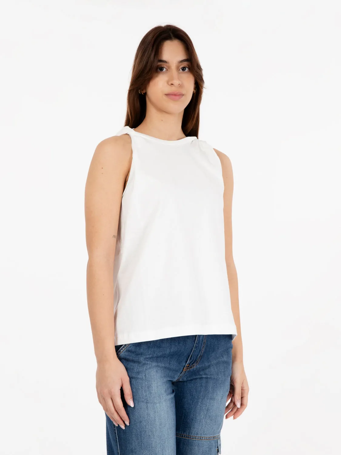 Canotta dettaglio nodo cocco