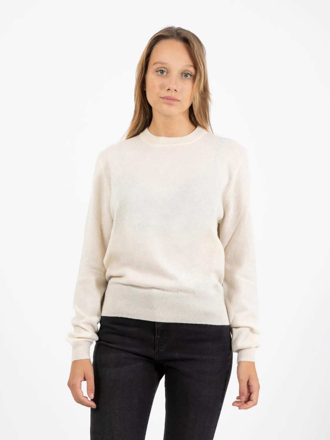 Maglione girocollo con bottoni panna