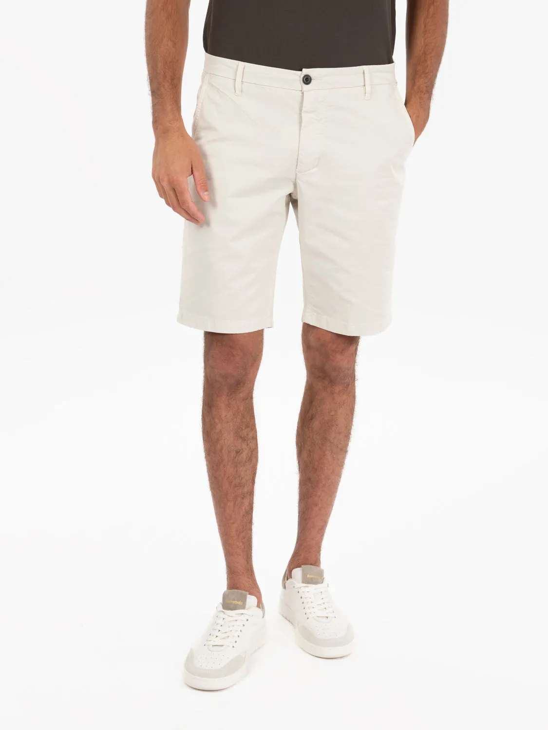 Bermuda chino calce