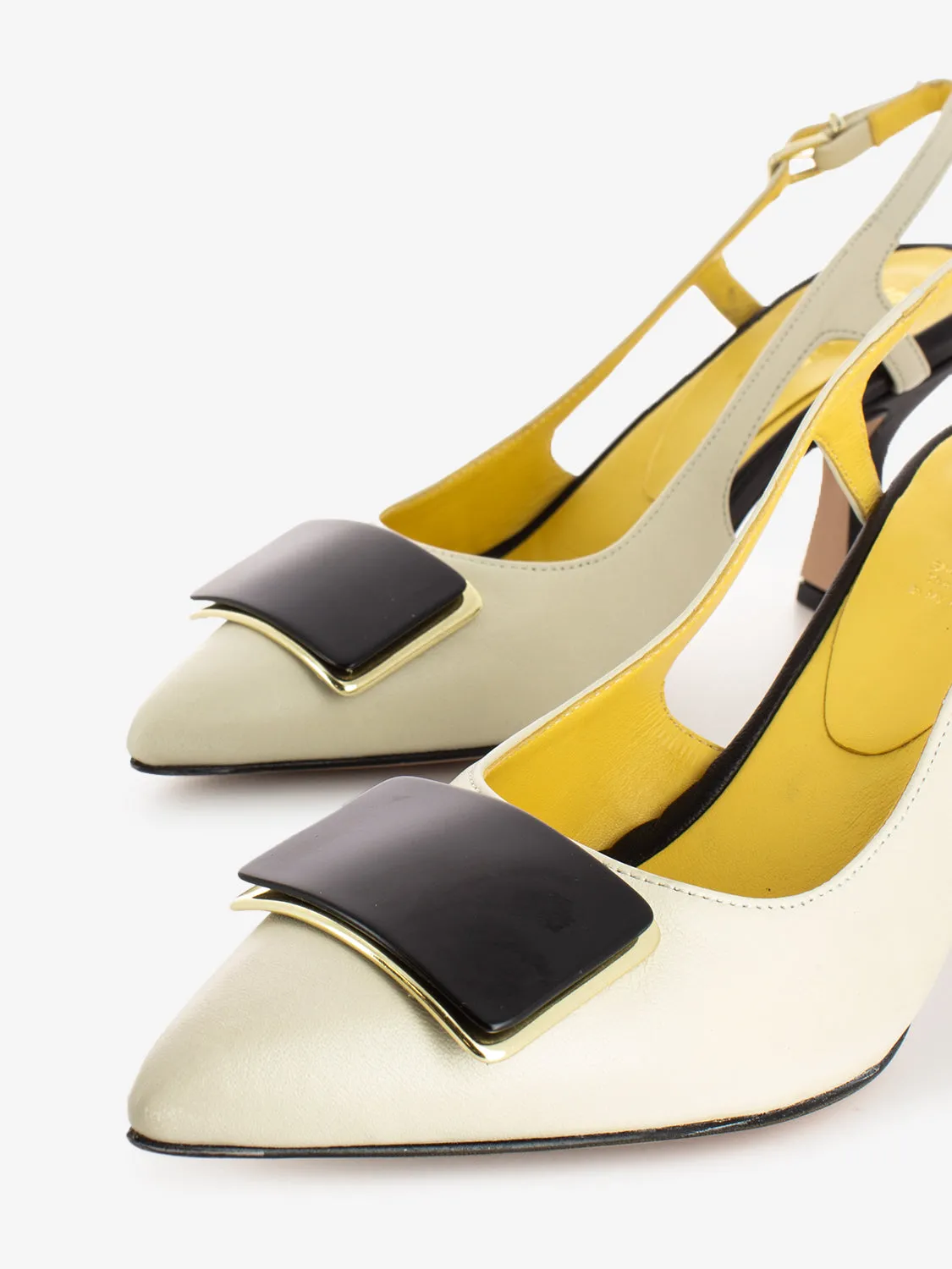 Chanel Claudia 77 milk / nero