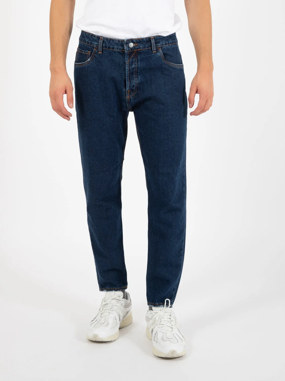 Jeans cropped denim scuro con baffature