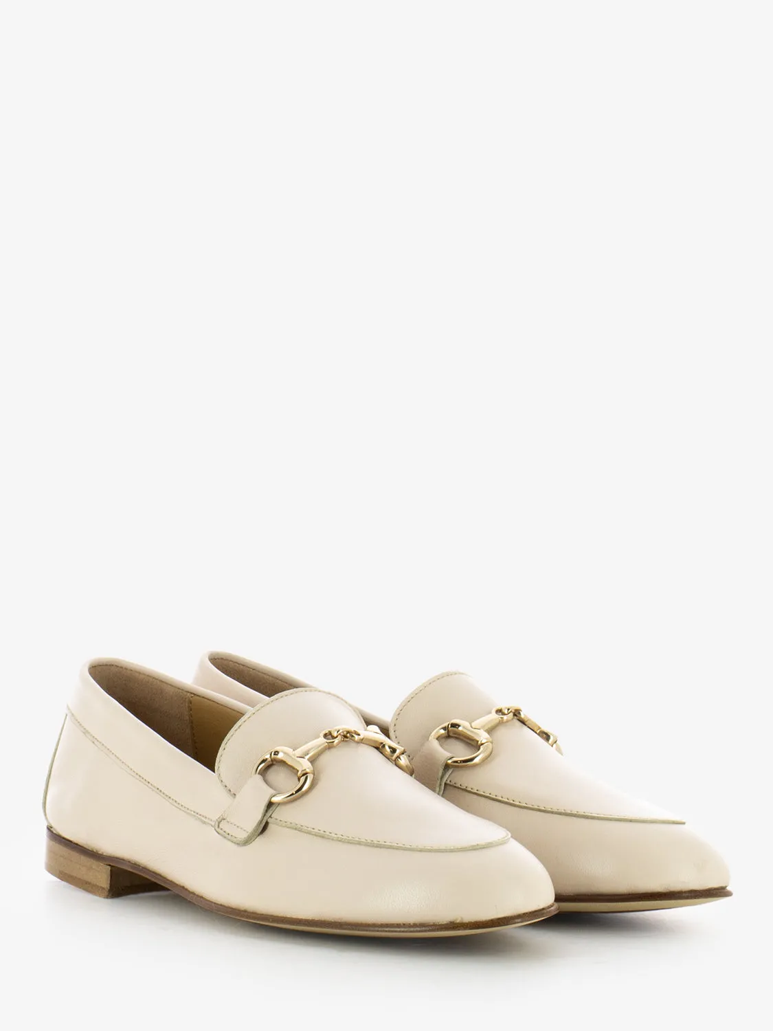 Mocassini in pelle con morsetto beige