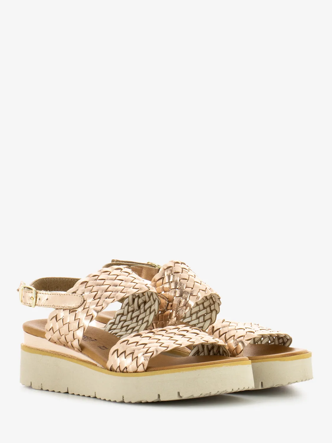 Sandali con fasce intrecciate rame