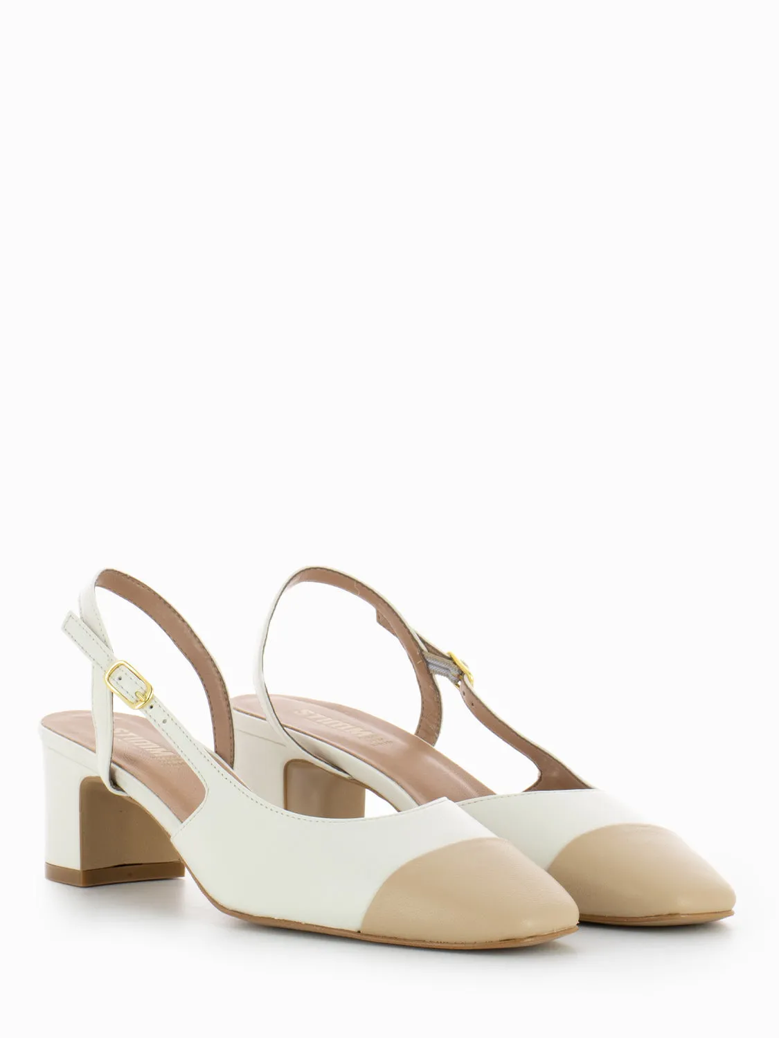 Sandali nappa latte / cappuccio