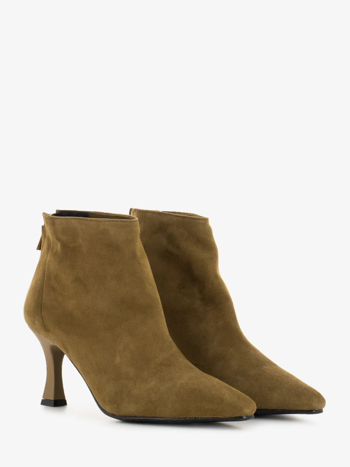 Tronchetti alla caviglia in camoscio tabacco