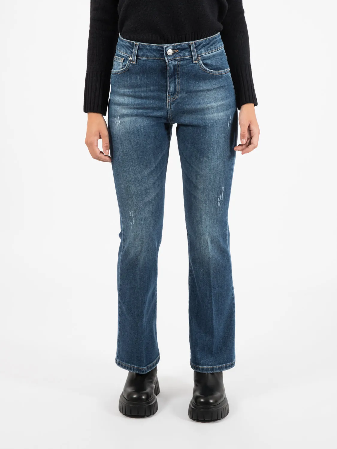 Jeans a trombetta blu medio