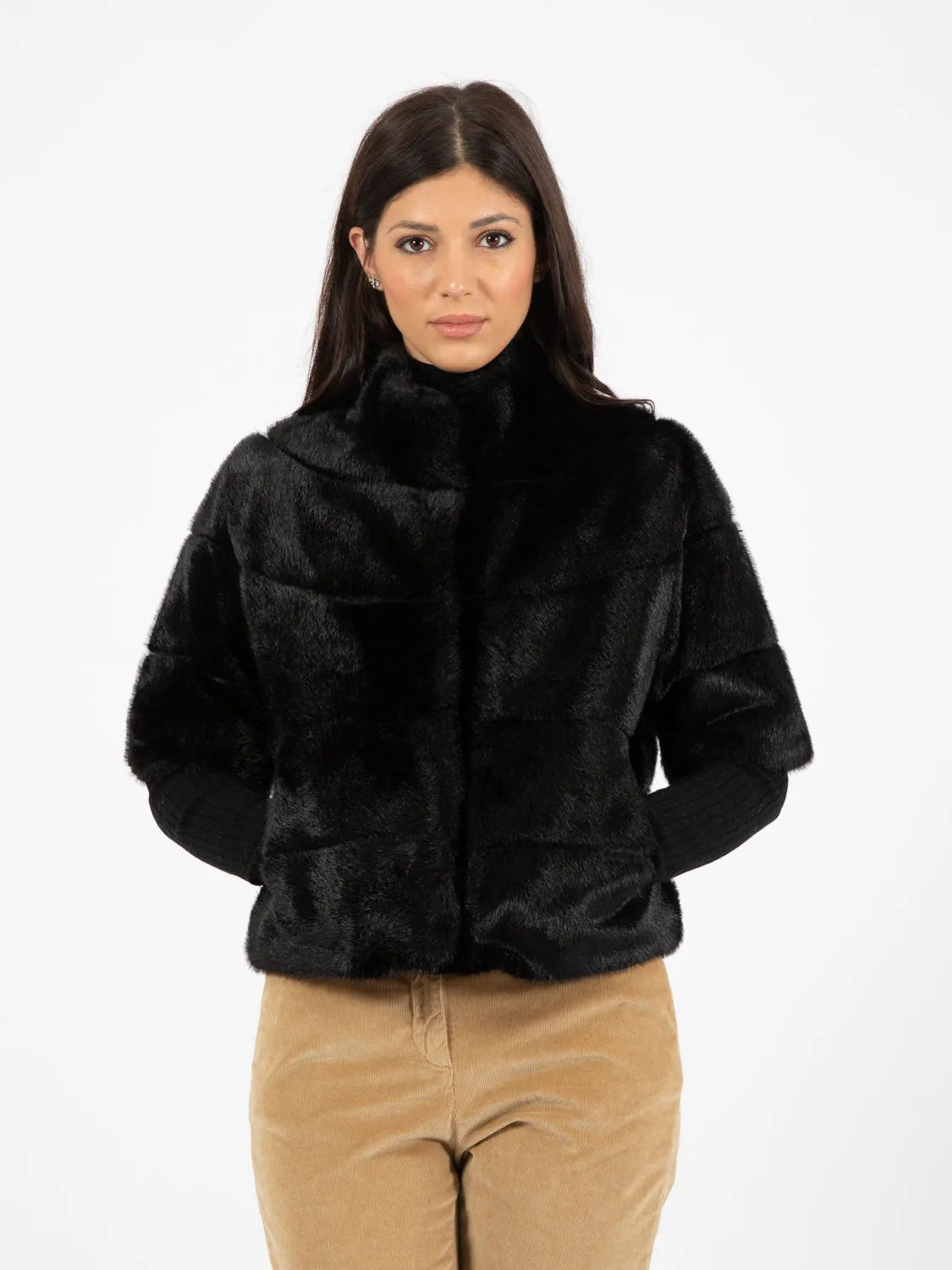 Ecopelliccia maniche corte nera